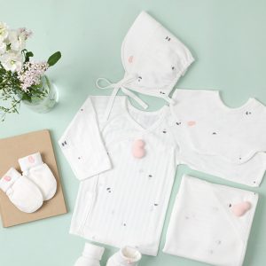 Bamboo Mesh Hug-Bee Gift Set for Newborn Essentials